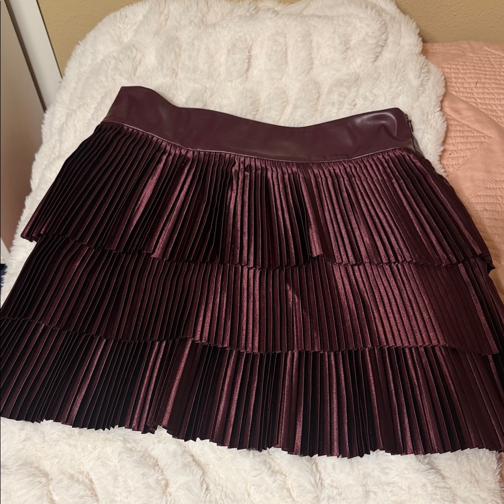 Tiered Pleated Mini Skirt - Wine